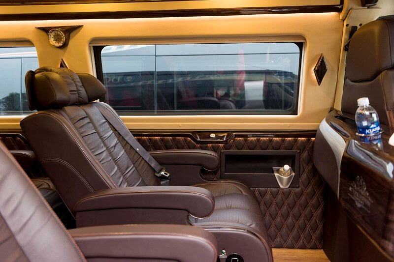 Những điều cần biết khi thuê xe Dcar Limousine đi du lịch缩略图